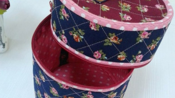 Текстильная коробочка "Бабушкины розы"